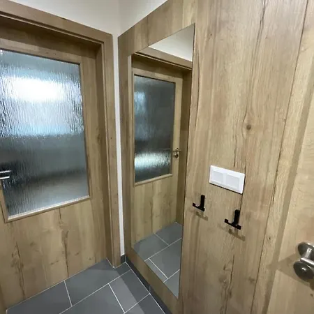 Utulny Jednopokojovy V Alpskem Stylu Na Klinovci Loučná pod Klínovcem