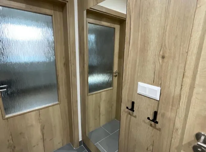 Utulny Jednopokojovy V Alpskem Stylu Na Klinovci Loucna pod Klinovcem