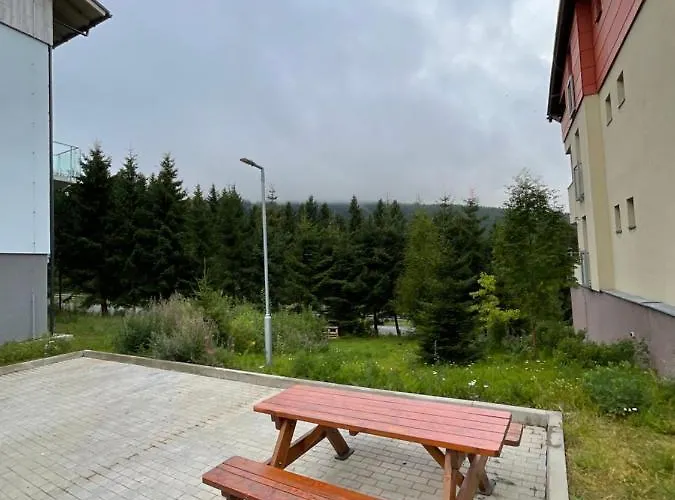 Utulny Jednopokojovy V Alpskem Stylu Na Klinovci